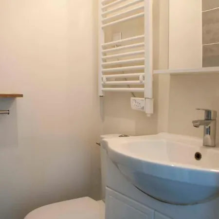 Bright Apartment With Wifi In Paris Apartment